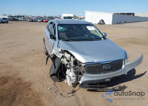 2017 Kia Sorento 2.4L L z USA, uszkodzony, nr VIN 5XYPG4A33HG262966